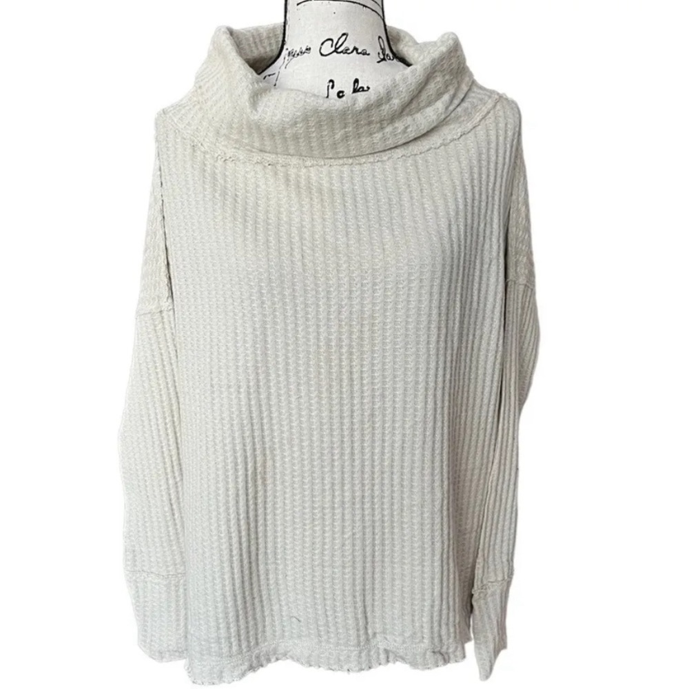Free people juicy long sleeve split back top ladies size medium stone cold cream